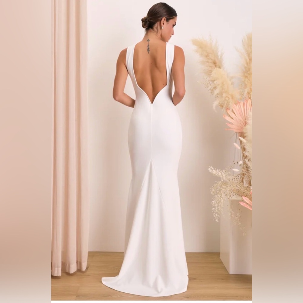 Va Va Voom White Backless Sleeveless Mermaid Dress